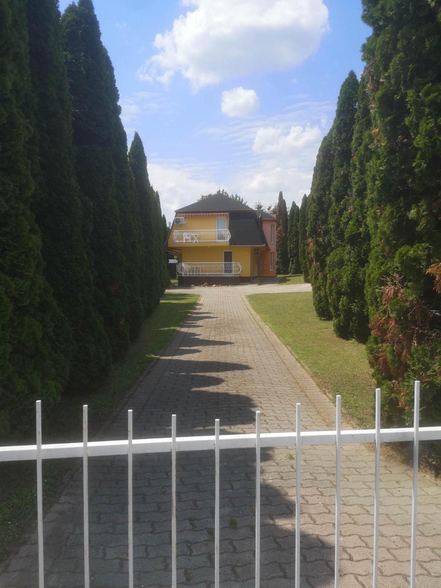 Ferienwohnung Berkenye Apartman Zalakaros Exterior foto